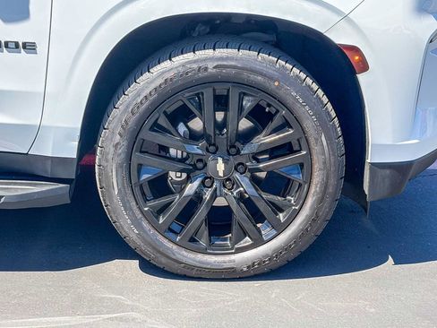 Used 2023 Chevrolet Tahoe Premier AWD/4WD image 9