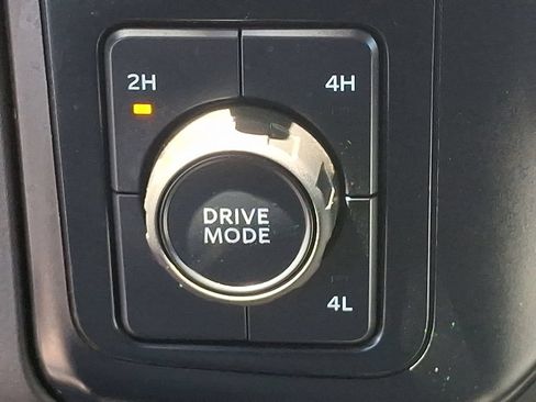 Used 2023 Ford F550 4x4 Crew Cab Super Duty image 25