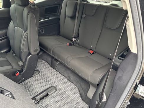 Certified 2025 Subaru Ascent Premium AWD/4WD image 21