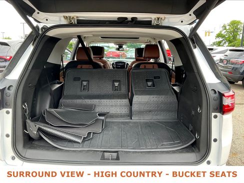 Used 2019 Chevrolet Traverse High Country w/ LPO, Floor Liner Package AWD/4WD image 40
