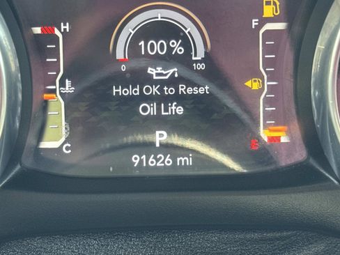 Certified 2021 Jeep Wrangler Unlimited Rubicon w/ Cold Weather Group image 27