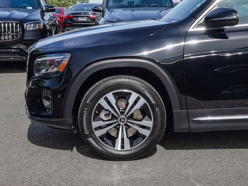 Certified 2025 Mercedes-Benz GLB 250 image 10