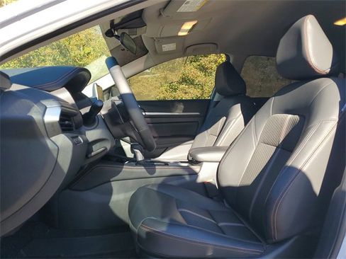 Certified 2025 Nissan Altima 2.5 SR image 10