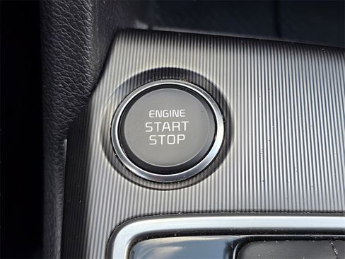 Used 2026 Kia Sportage EX image 29