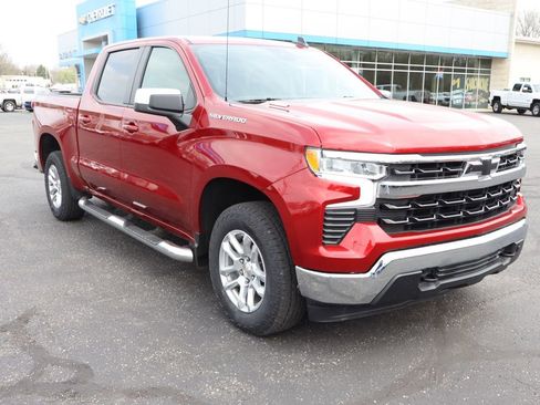 Used 2023 Chevrolet Silverado 1500 LT w/ Protection Package AWD/4WD image 2