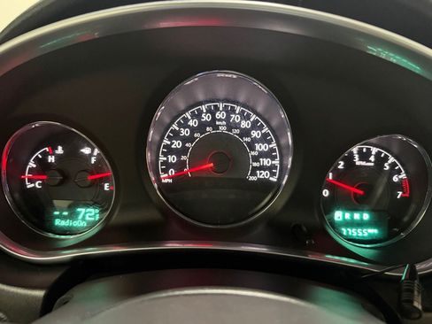 Used 2011 Chrysler 200 S FWD image 13