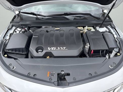 Used 2015 Chevrolet Impala LTZ image 11