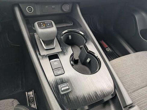 Certified 2021 Nissan Rogue SV FWD image 26
