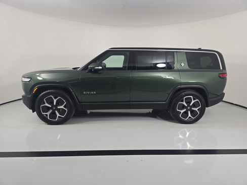 Used 2024 Rivian R1S Adventure AWD/4WD image 2