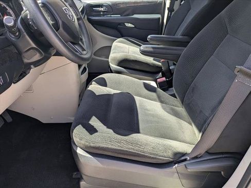 Used 2016 Dodge Grand Caravan SE w/ Quick Order Package 29E SE FWD image 14