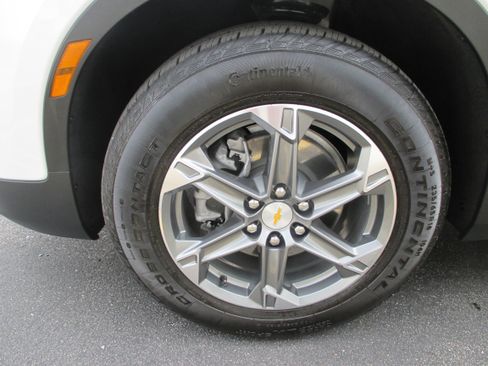 Used 2023 Chevrolet Blazer LT w/ Convenience Package image 9