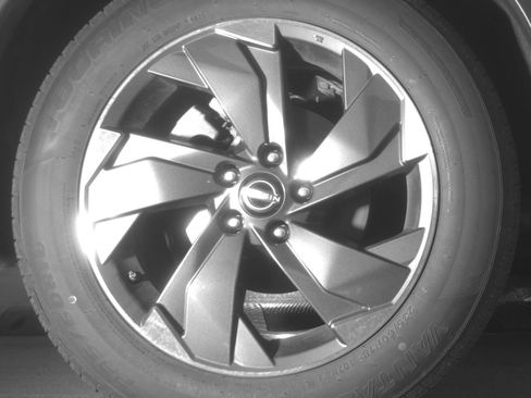 Used 2025 Nissan Rogue SV image 15