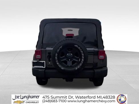 Used 2018 Jeep Wrangler Unlimited Sport image 8