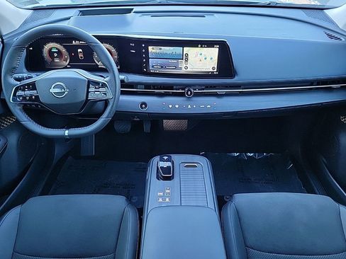 Used 2023 Nissan Ariya FWD image 26