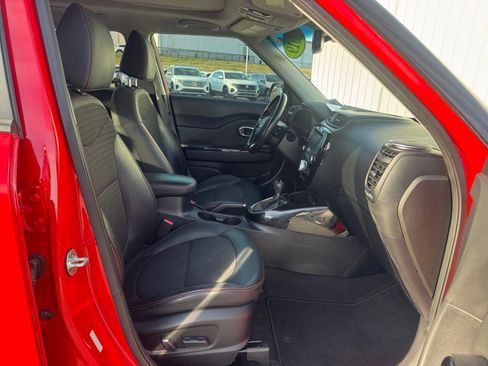 Used 2019 Kia Soul ! w/ Technology Package image 32