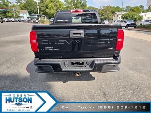 Used 2022 Chevrolet Colorado Z71 w/ Safety Package AWD/4WD image 7