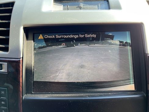 Used 2011 Cadillac Escalade 2WD image 11