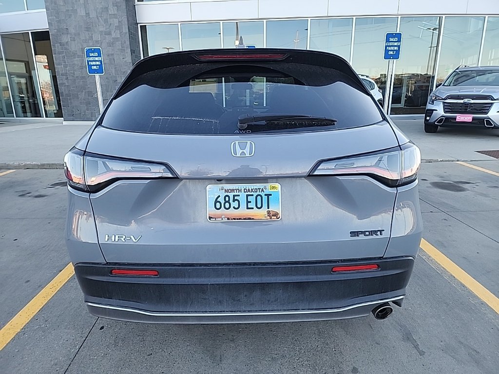 Used 2024 Honda HR-V Sport image 11
