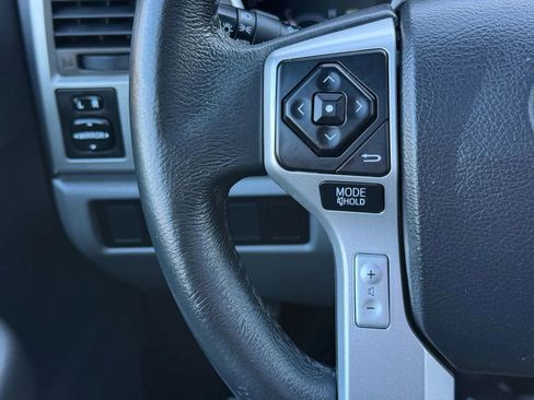 Used 2015 Toyota Sequoia SR5 image 25