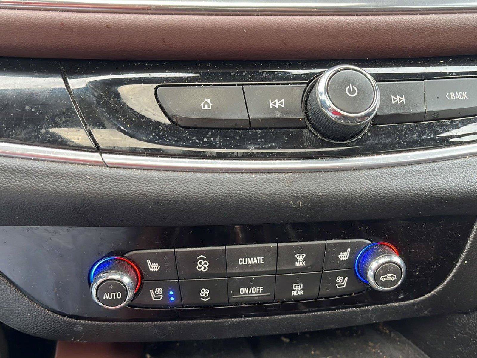 Used 2019 Buick Enclave Avenir w/ Avenir Technology Package AWD/4WD image 12