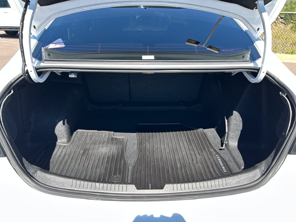 Used 2024 Chevrolet Malibu LS FWD image 5