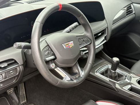Used 2025 Cadillac CT5 V Blackwing w/ Carbon Fiber 2 Package RWD image 13