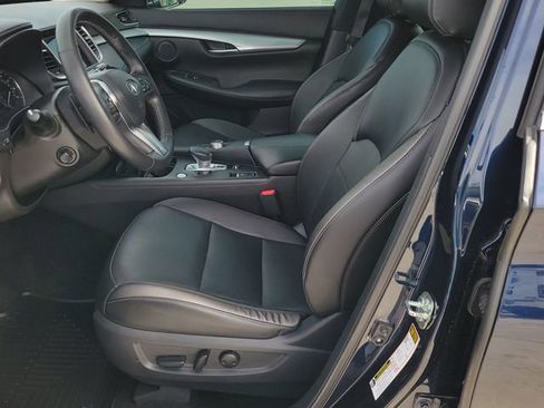 Used 2021 INFINITI QX50 Essential w/ Convenience Package image 6