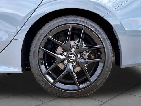 Used 2024 Honda Civic Sport image 11