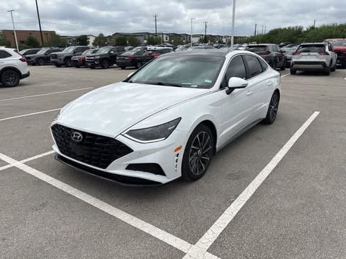 Used 2023 Hyundai Sonata Limited FWD image 1