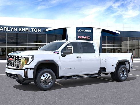 New 2026 GMC Sierra 3500 Denali w/ Technology Package AWD/4WD image 2