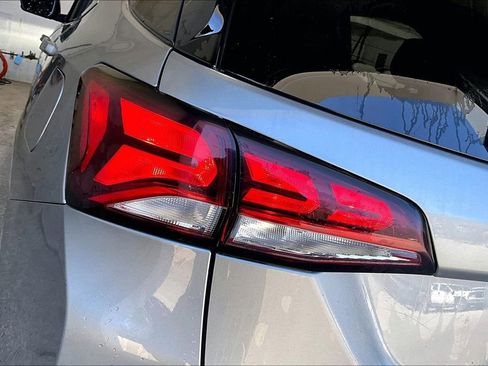 Used 2023 Chevrolet Equinox LT AWD/4WD image 23