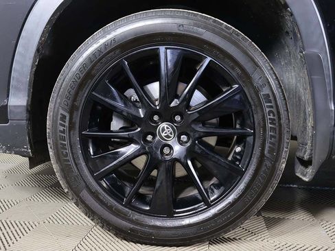 Used 2019 Toyota Highlander SE AWD/4WD image 20