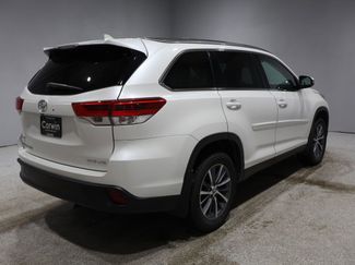 Used 2019 Toyota Highlander XLE video 2