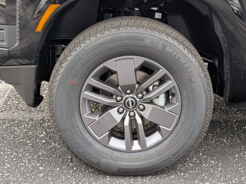 New 2026 Nissan Frontier SV w/ SV Convenience Package AWD/4WD image 12