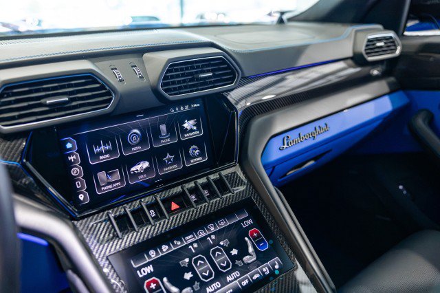Used 2023 Lamborghini Urus S AWD/4WD image 14