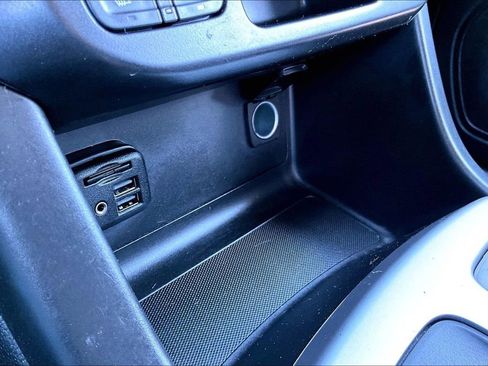 Used 2021 Chevrolet Colorado ZR2 w/ ZR2 Dusk Special Edition image 32