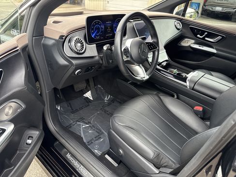 Used 2023 Mercedes-Benz EQE 350+ 4MATIC Sedan image 13