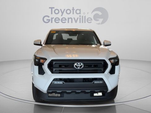 Used 2025 Toyota Tacoma TRD Sport RWD image 9
