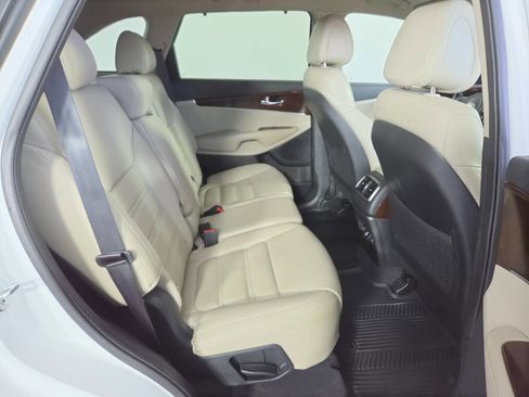 Used 2016 Kia Sorento EX w/ EX Premium Package AWD/4WD image 28