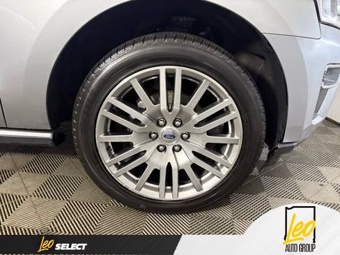 Used 2024 Ford Expedition Limited AWD/4WD image 25
