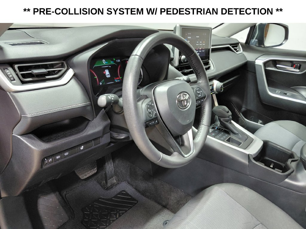 Used 2025 Toyota RAV4 XLE w/ Weather Package AWD/4WD image 8