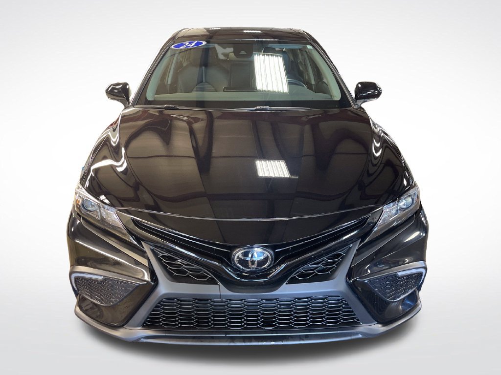 Certified 2024 Toyota Camry SE w/ Cold Weather Package AWD/4WD image 8