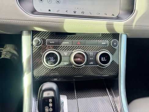 Used 2017 Land Rover Range Rover Sport SVR image 18