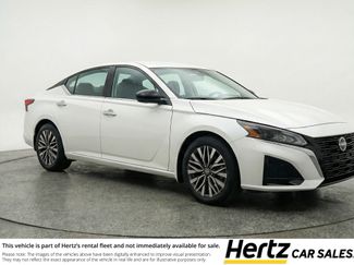 Used 2025 Nissan Altima 2.5 SV video 1