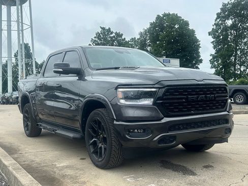 Used 2021 RAM 1500 Laramie AWD/4WD image 4