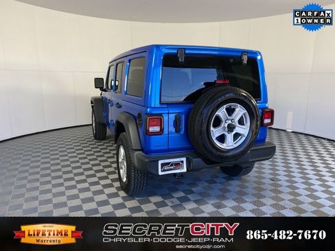 Used 2022 Jeep Wrangler Unlimited Sport w/ Sun And Sound Package image 5