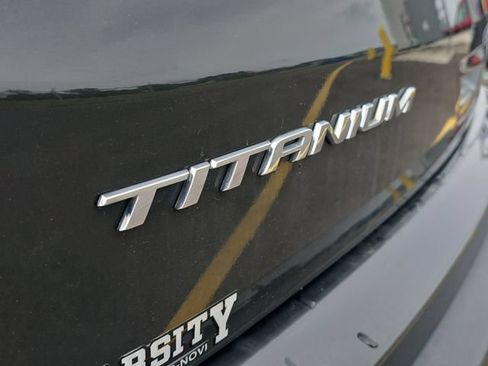 Certified 2022 Ford Edge Titanium w/ Class II Trailer Tow Package AWD/4WD image 7