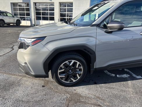 Certified 2025 Subaru Forester Premium image 8