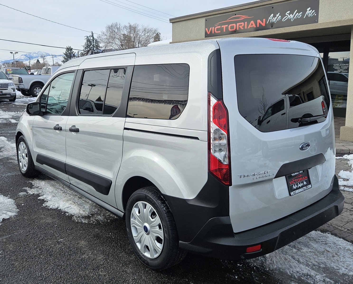 Used 2021 Ford Transit Connect XL FWD image 4