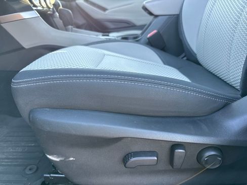 Used 2021 Subaru Forester Premium image 14